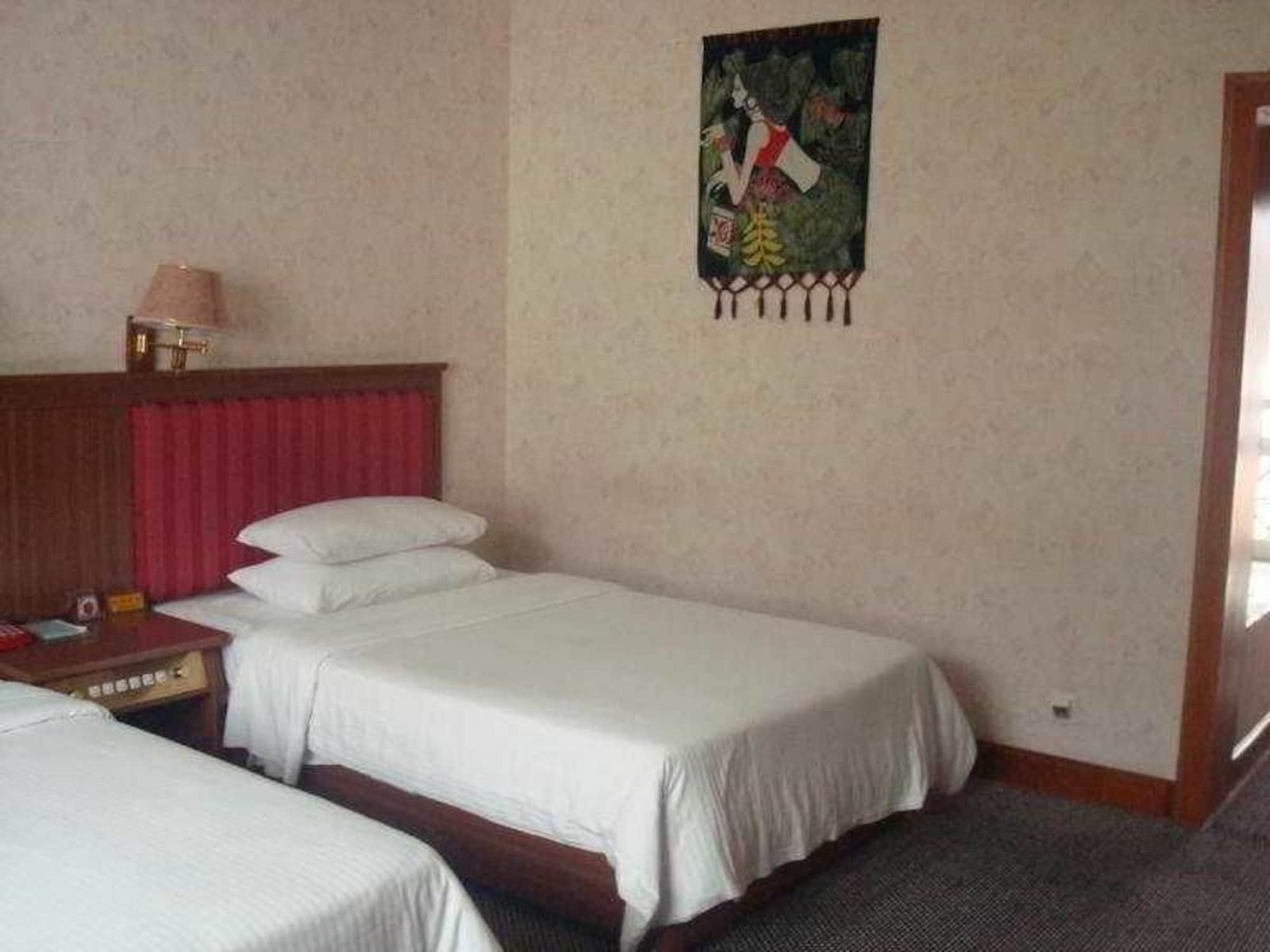 Santayuan Hotell Dali  Exteriör bild